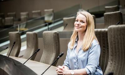 Vlaams Parlementslid Sanne Van Looy in het Vlaams Parlement