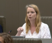 Sanne tijdens de plenaire vergadering